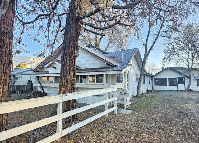 Property at 1537 Wiard St, Klamath Falls, OR 97603, 3 beds, 2 baths
