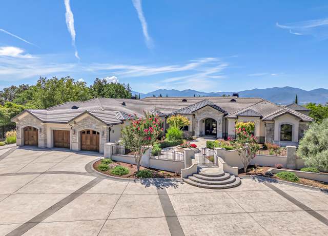 Property at 245 Yale Dr, Medford, OR 97504, 5 beds, 4.5 baths