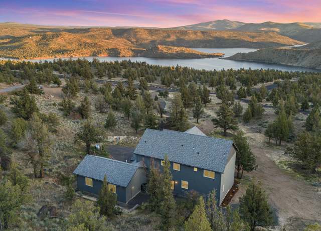 Property at 9889 SE Pavati Dr, Prineville, OR 97754, 4 beds, 3.5 baths