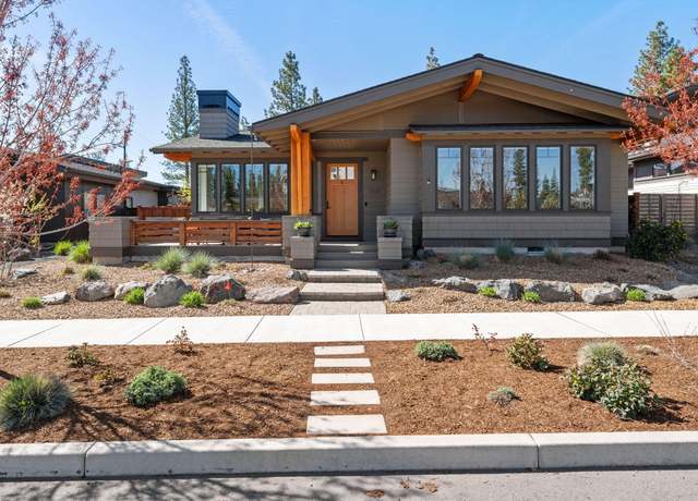 Property at 3105 NW Blodgett Way, Bend, OR 97703, 3 beds, 2 baths
