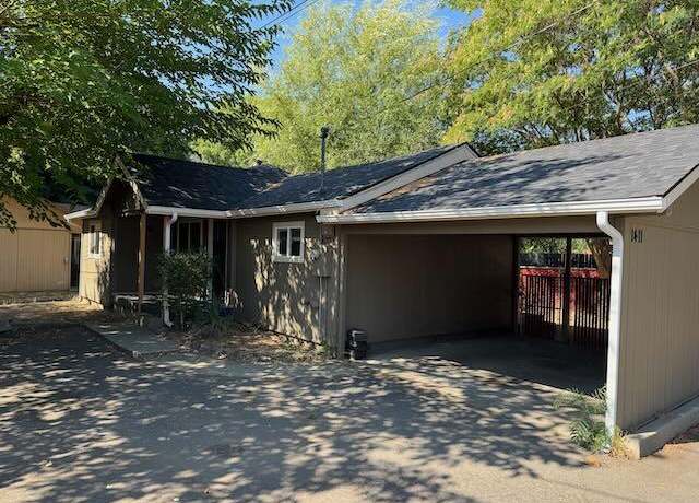 Property at 1411 SW G St, Grants Pass, OR 97526, 2 beds, 1 bath