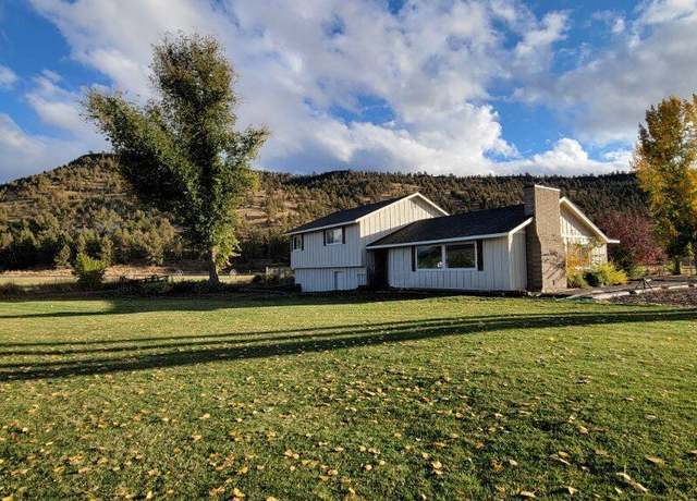 Property at 100 NE Jumping Grass Ln, Prineville, OR 97754, 4 beds, 2 baths