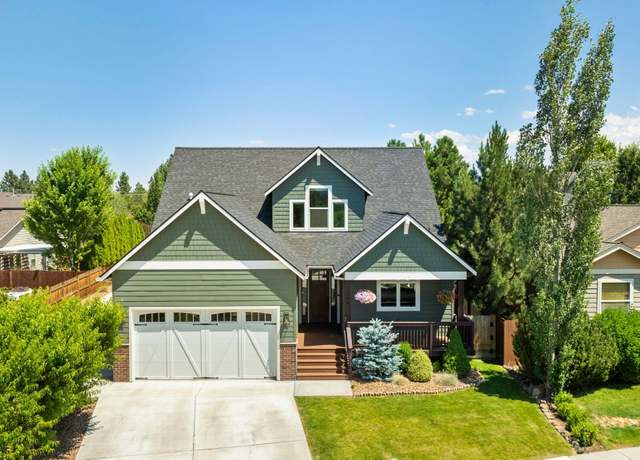 Property at 2044 NE Altura Dr, Bend, OR 97701, 4 beds, 2.5 baths