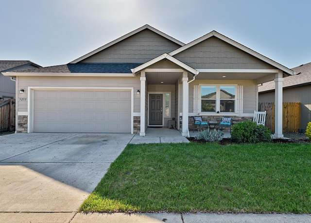 Property at 3255 Torrent St, Medford, OR 97504, 3 beds, 2 baths