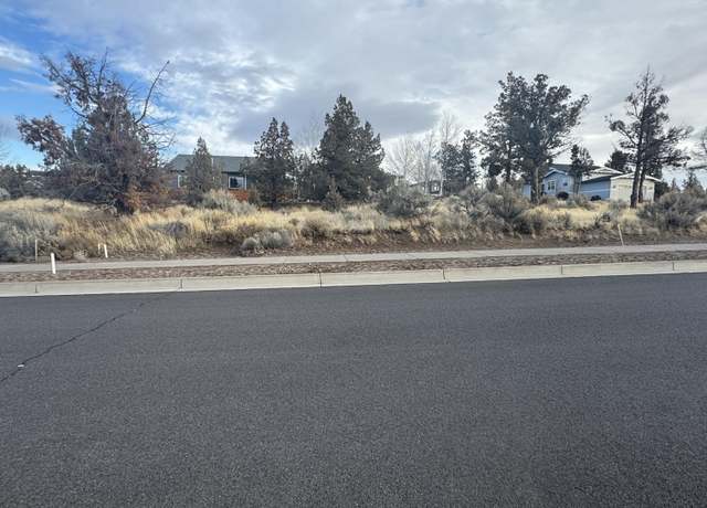 Property at SE Larkspur Dr #82, Madras, OR 97741
