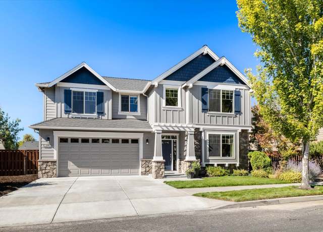 Property at 737 NW 28th St, Redmond, OR 97756, 4 beds, 3 baths