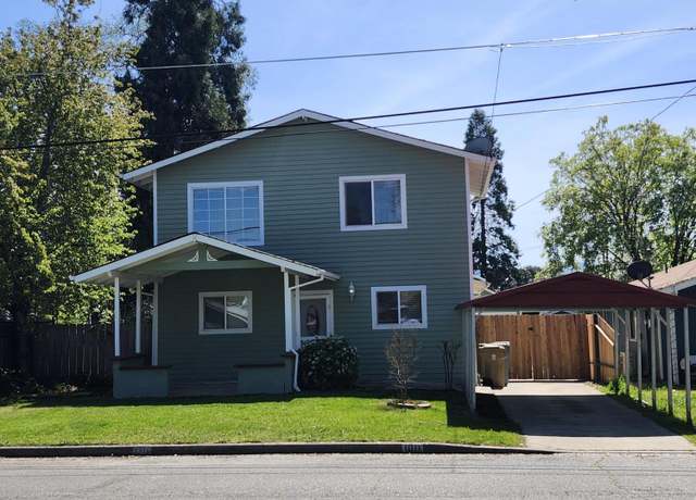 Property at 1011 SW I St, Grants Pass, OR 97526, 3 beds, 2 baths
