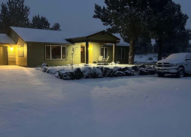 Property at 5150 NW 62nd St, Redmond, OR 97756, 3 beds, 2 baths