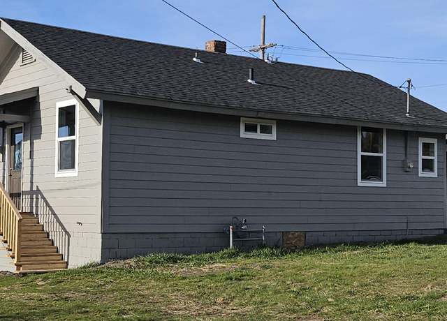 Property at 3508 Lakeport Blvd, Klamath Falls, OR 97601, 2 beds, 1 bath