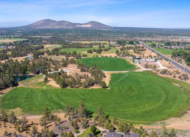 Property at 6268 Hwy 126, Redmond, OR 97756, 2 beds, 3 baths