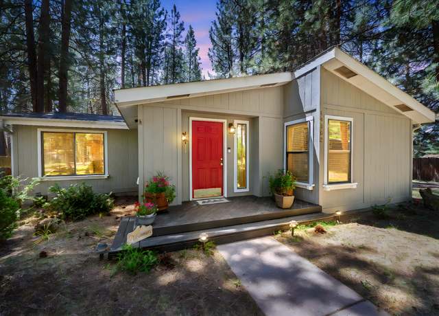 Property at 19383 Seminole Cir, Bend, OR 97702, 3 beds, 2 baths
