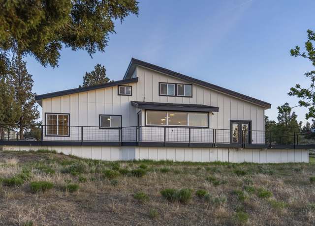 Property at 59870 Calgary Loop, Bend, OR 97702, 3 beds, 3 baths