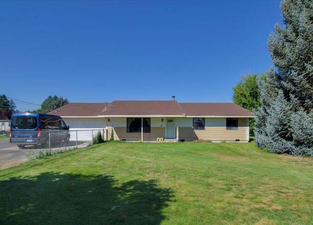 Property at 549 Martingale Rd, Prineville, OR 97754, 3 beds, 2 baths
