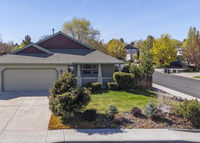 Property at 1194 NW Redwood Pl, Redmond, OR 97756, 3 beds, 2 baths