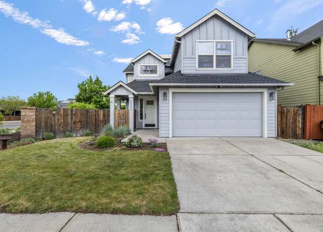 Property at 20560 Boyd Ct, Bend, OR 97701, 4 beds, 2.5 baths