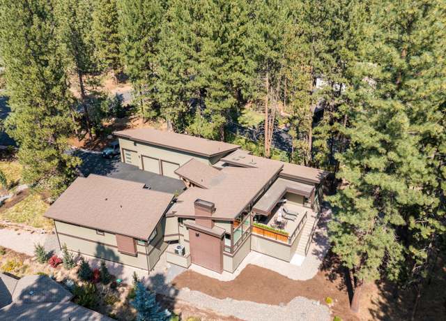 Property at 60734 Golf Village Loop, Bend, OR 97702, 3 beds, 2.5 baths