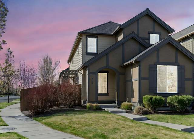 Property at 20781 NE Comet Ln, Bend, OR 97701, 3 beds, 2.5 baths