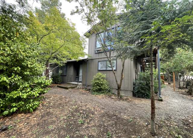 Property at 1932 Verda St, Ashland, OR 97520, 3 beds, 2 baths