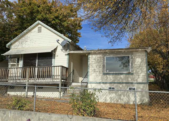 Property at 510 Grant Ave, Maupin, OR 97037, 2 beds, 1 bath