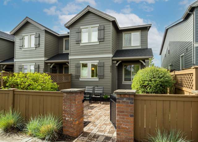 Property at 20807 Boulderfield Ave, Bend, OR 97701, 3 beds, 2.5 baths