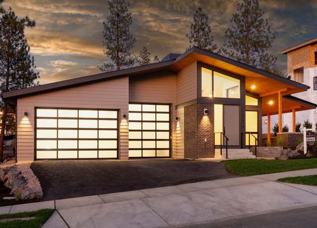 Property at 62475 NW Woodsman Loop, Bend, OR 97703, 3 beds, 3.5 baths