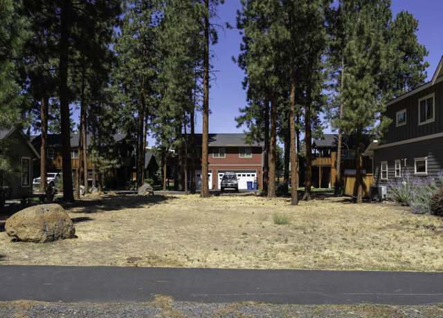 Property at 966 E Timber Pine Dr, Sisters, OR 97759