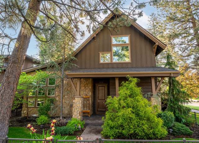 Property at 61102 Aspen Rim Ln, Bend, OR 97702, 4 beds, 3 baths