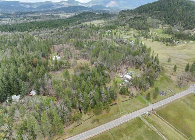 Property at 522 Jackadel Ln, Cave Junction, OR 97523