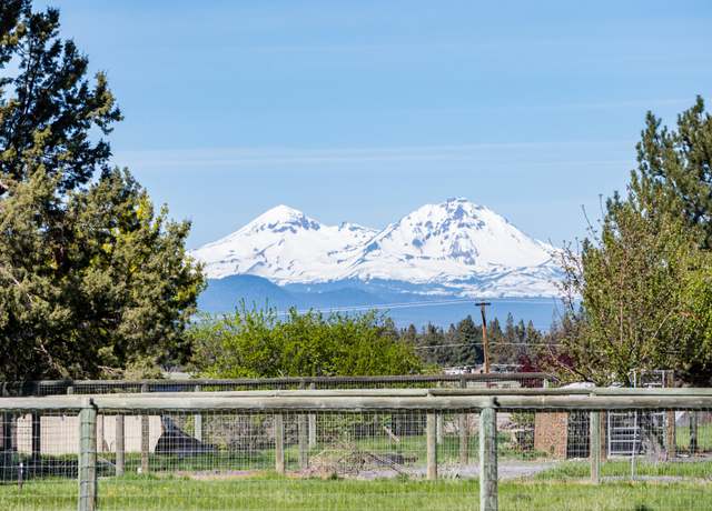 Property at 64950 Glacier View Dr, Bend, OR 97703, 4 beds, 3 baths