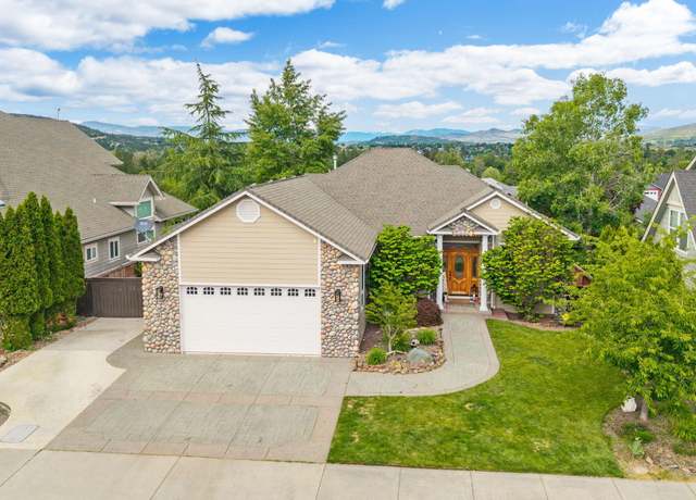 Property at 599 Arrowhead Trl, Eagle Point, OR 97524, 5 beds, 4 baths