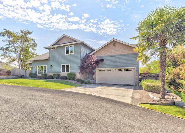 Property at 149 NW Sunday Dr, Grants Pass, OR 97526, 4 beds, 3 baths