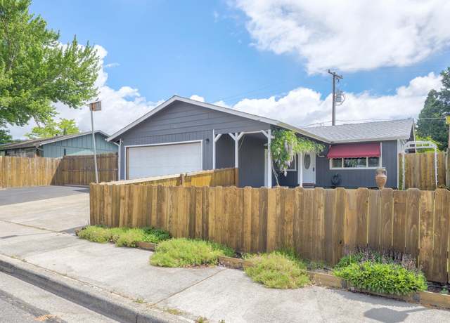 Property at 1129 SW Ballinger Dr, Grants Pass, OR 97526, 3 beds, 2 baths