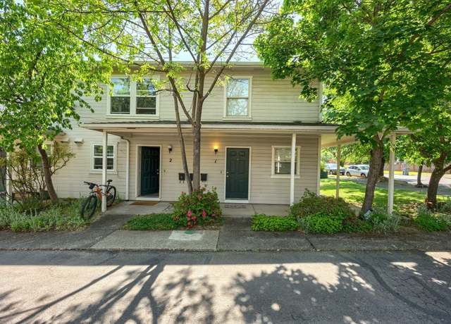 Property at 132 Van Ness Ave, Ashland, OR 97520, 6 beds, 4.5 baths