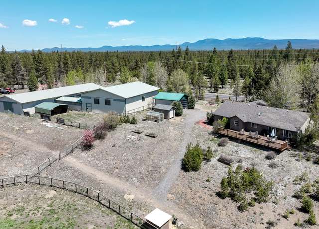 Property at 53085 Riverview Dr, La Pine, OR 97739, 3 beds, 2 baths