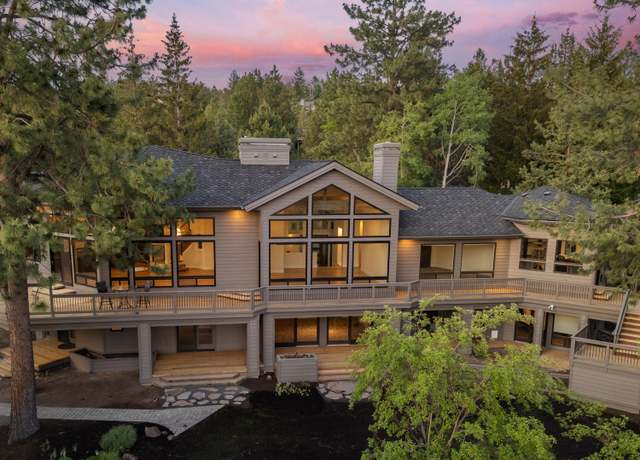 Property at 2803 NW Starview Dr, Bend, OR 97703, 4 beds, 3.5 baths