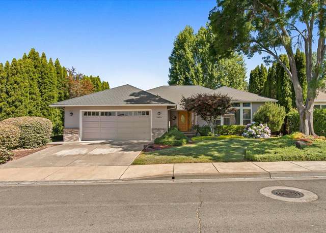 Property at 3459 Blueblossom Dr, Medford, OR 97504, 3 beds, 2 baths