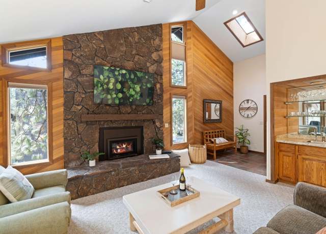 Property at 57326 Beaver Ridge Loop #12, Sunriver, OR 97707, 2 beds, 2 baths