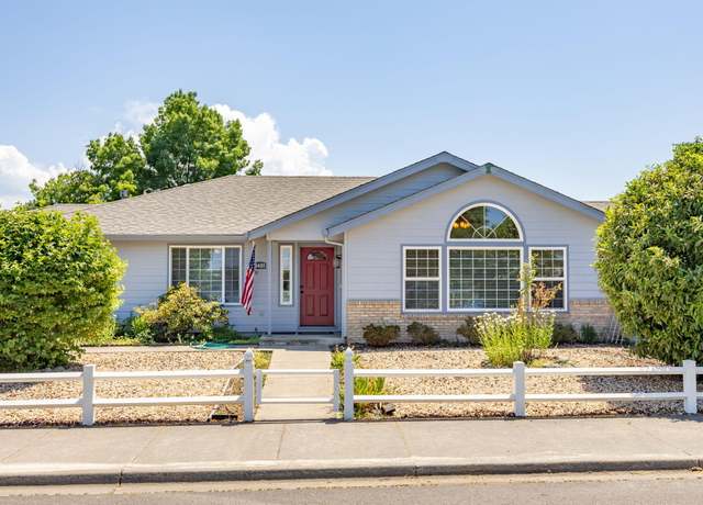 Property at 1401 Diamond St, Medford, OR 97501, 3 beds, 2 baths