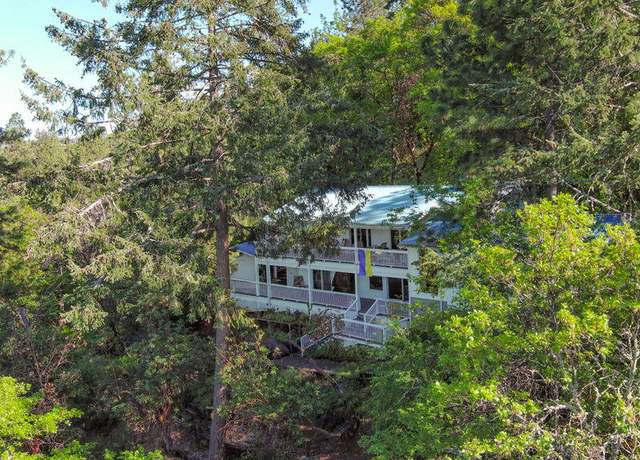 Property at 535 Scenic Dr, Jacksonville, OR 97530, 3 beds, 2 baths