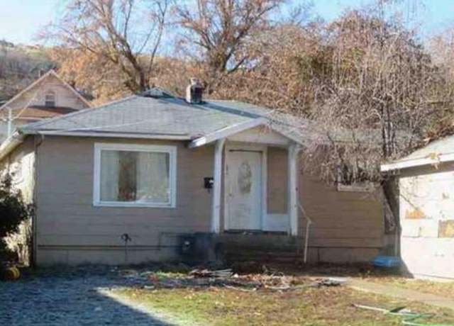Property at 734 N 10th St, Klamath Falls, OR 97601, 2 beds, 1 bath