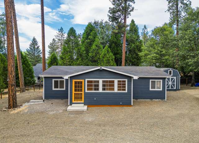 Property at 180 Manzanita Dr, Shady Cove, OR 97539, 3 beds, 2 baths