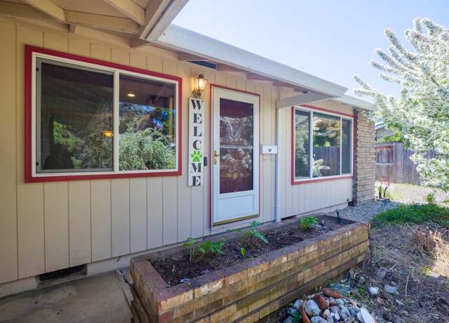 Property at 509 Barry. Cir, Medford, OR 97501, 3 beds, 3 baths