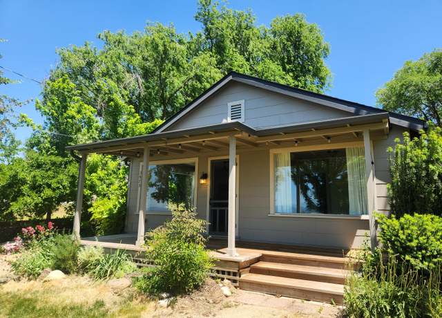 Property at 3975 Payne Rd, Medford, OR 97504, 2 beds, 1 bath