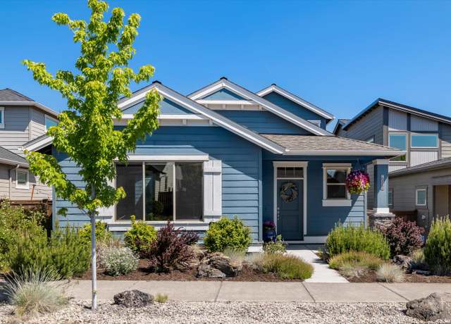 Property at 20864 SE Sunniberg Ln, Bend, OR 97702, 3 beds, 2.5 baths