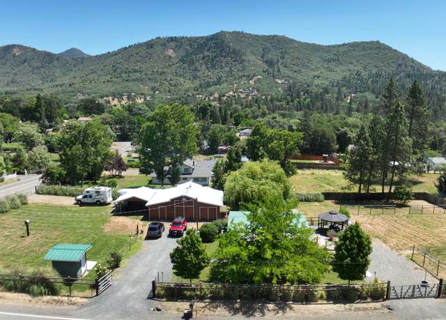 Property at 391 Homewood Rd, Grants Pass, OR 97527, 2 beds, 1 bath