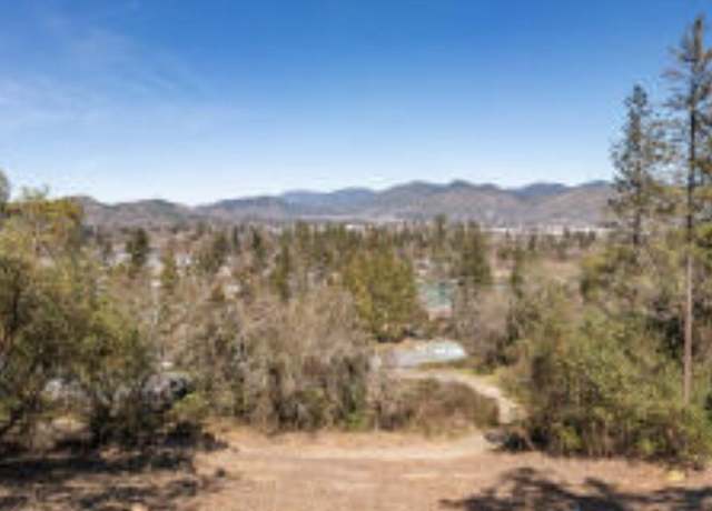 Property at 1626 Poplar Dr, Grants Pass, OR 97527