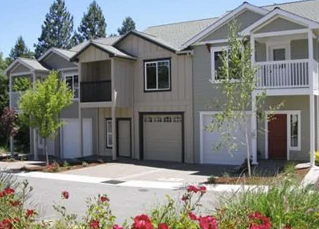 Property at 108 Mccully Ln Ln, Jacksonville, OR 97530, 2 beds, 2.5 baths