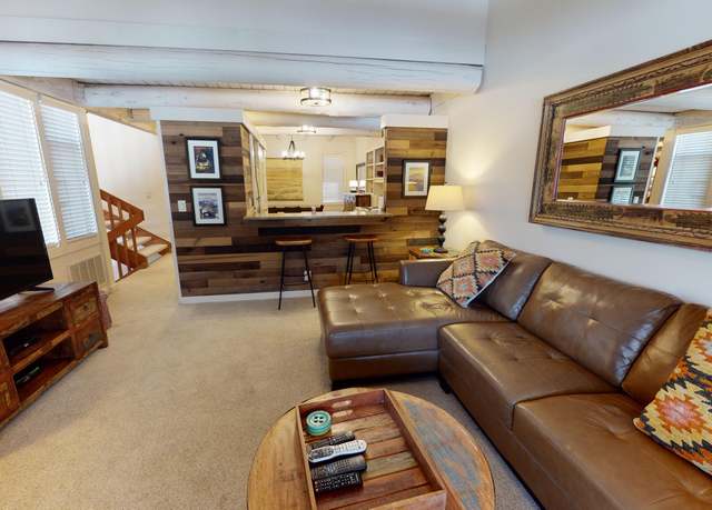 Property at 57113 Brassie Ln #22, Sunriver, OR 97707, 2 beds, 2 baths