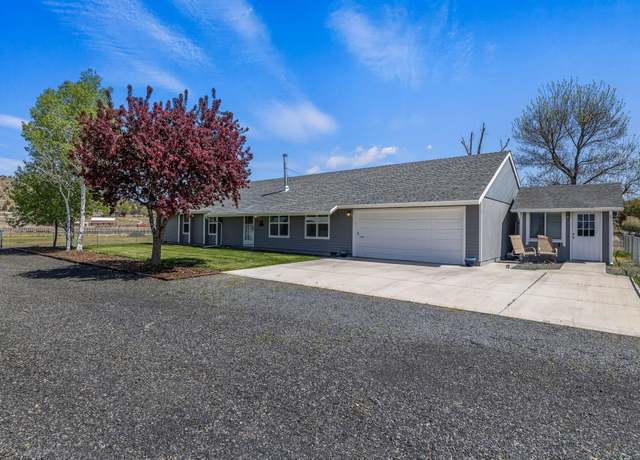 Property at 3099 NW Williams Way, Redmond, OR 97756, 3 beds, 2 baths
