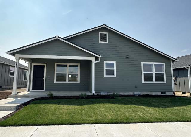 Property at 652 NE Mccampbell St #106, Madras, OR 97741, 3 beds, 2 baths